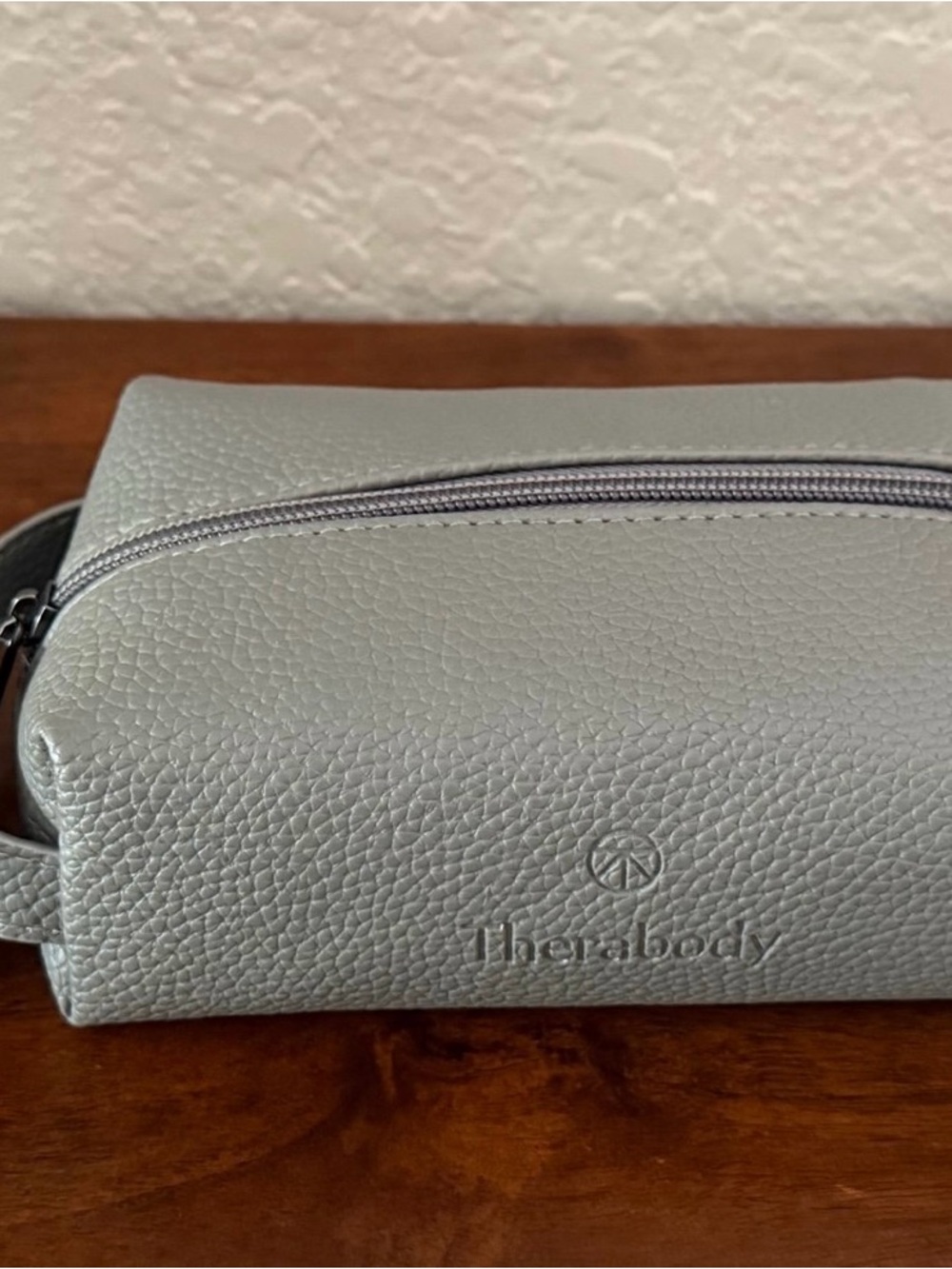 United Airline Therabody Polaris Business Class Amenity Kit NEW, SEALED